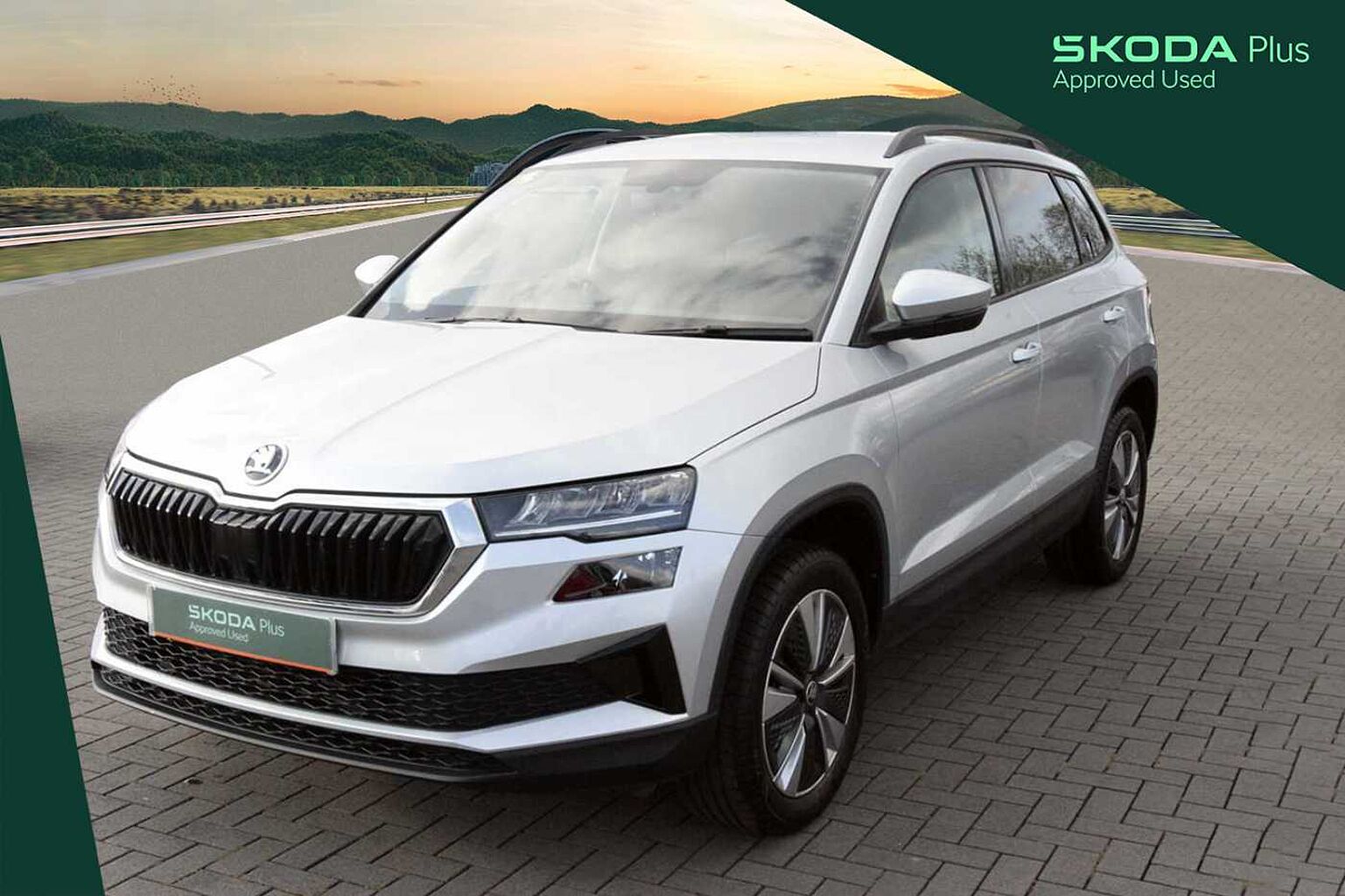 SKODA Karoq SE Drive 1.0 TSI 110 PS 6-speed manual