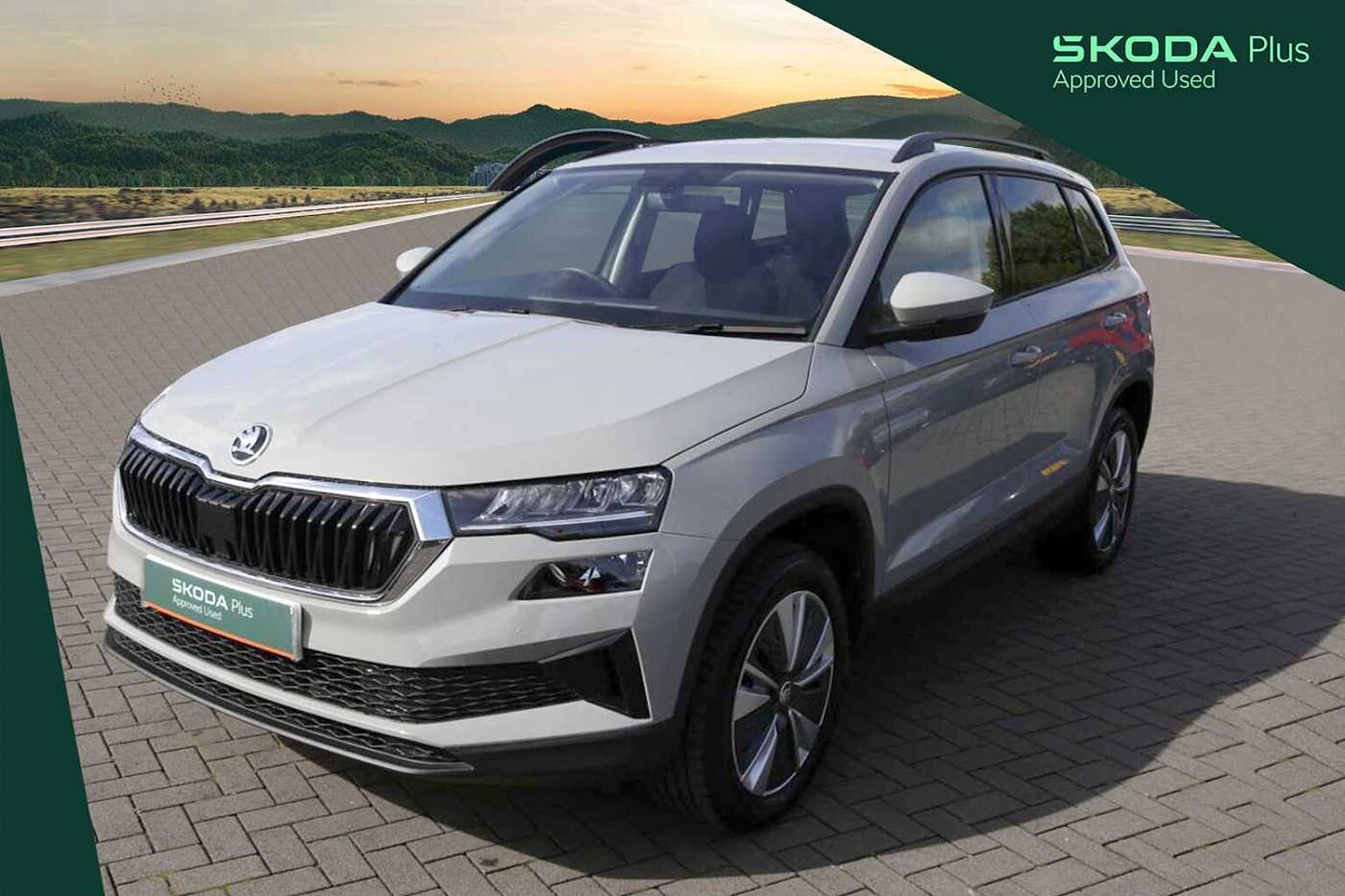 SKODA Karoq SE Drive 1.0 TSI 110 PS 6-speed manual